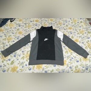 Nike windbreaker pullover